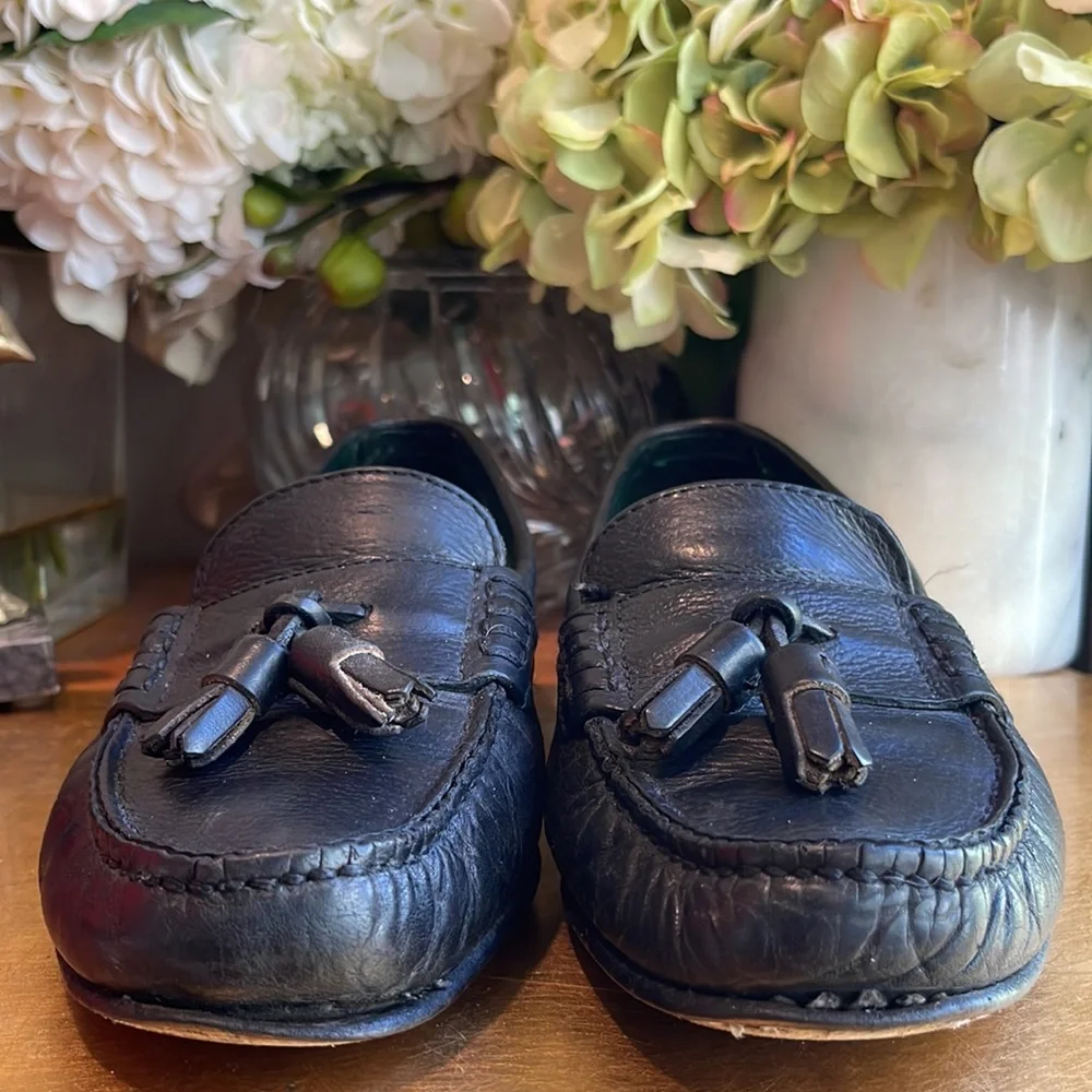 Gucci Black Leather Tassel Loafers